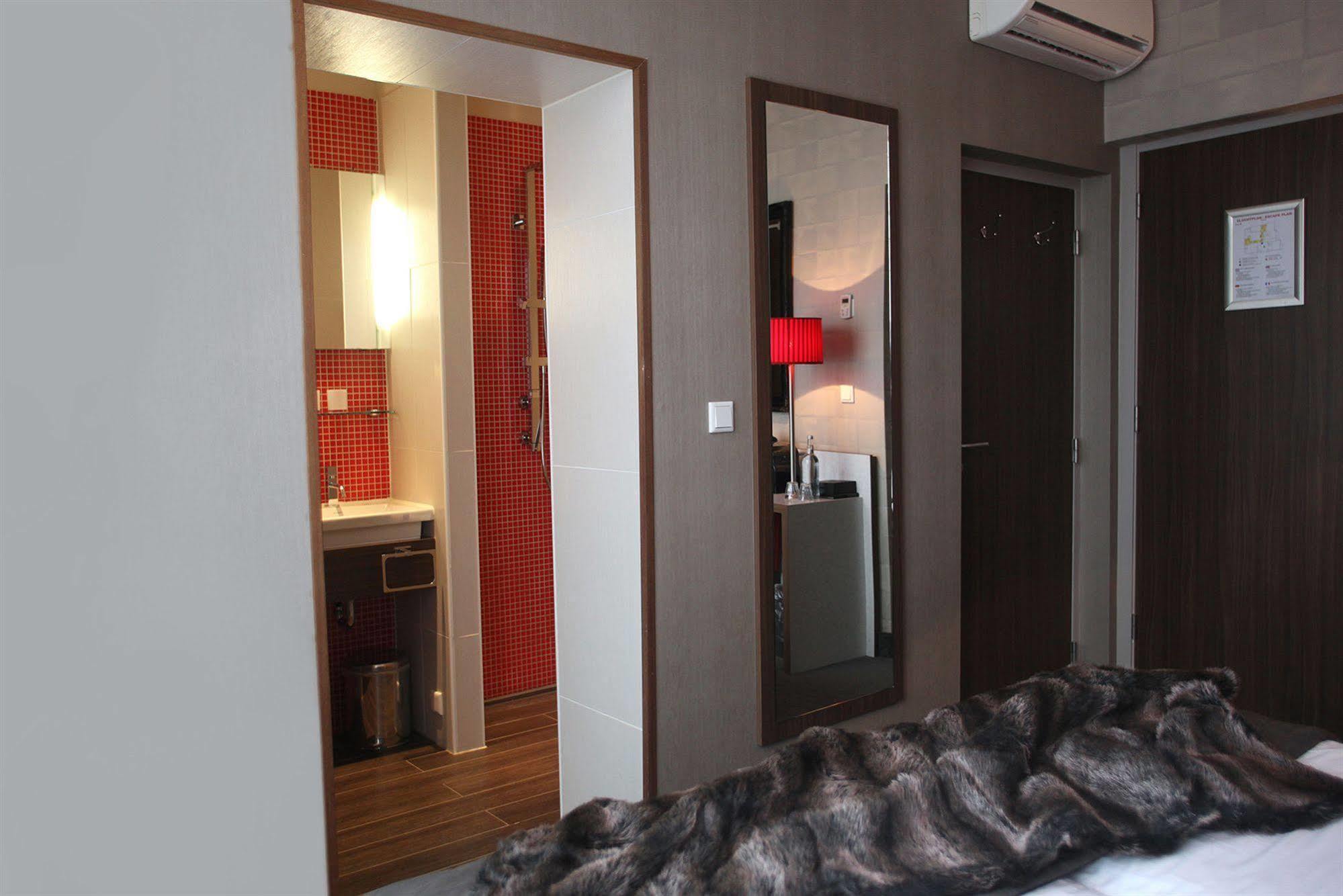 Hotel บลูเมนดาล ภายนอก รูปภาพ