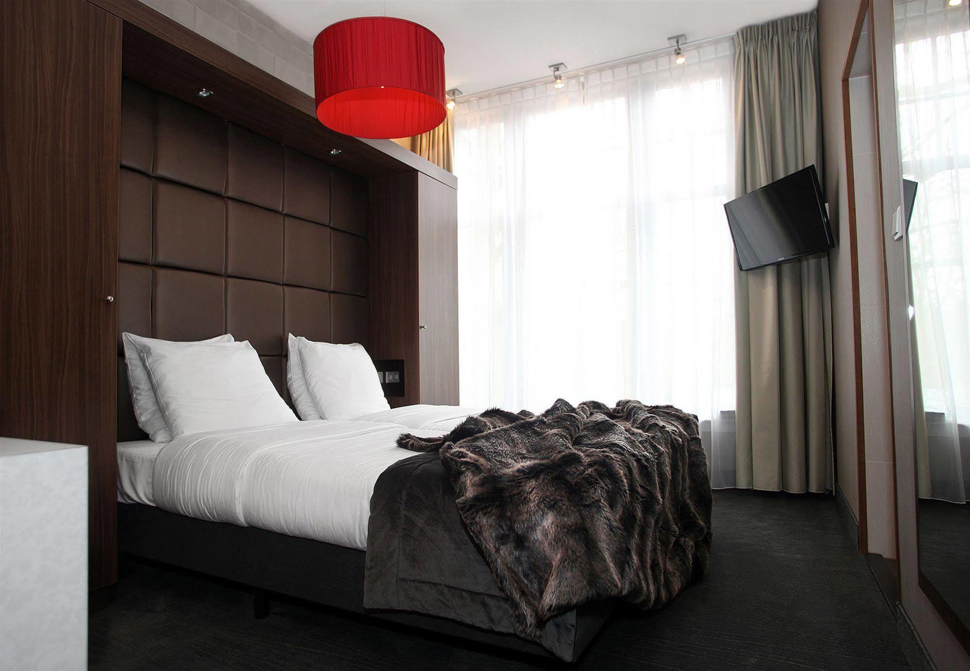 Hotel บลูเมนดาล ภายนอก รูปภาพ