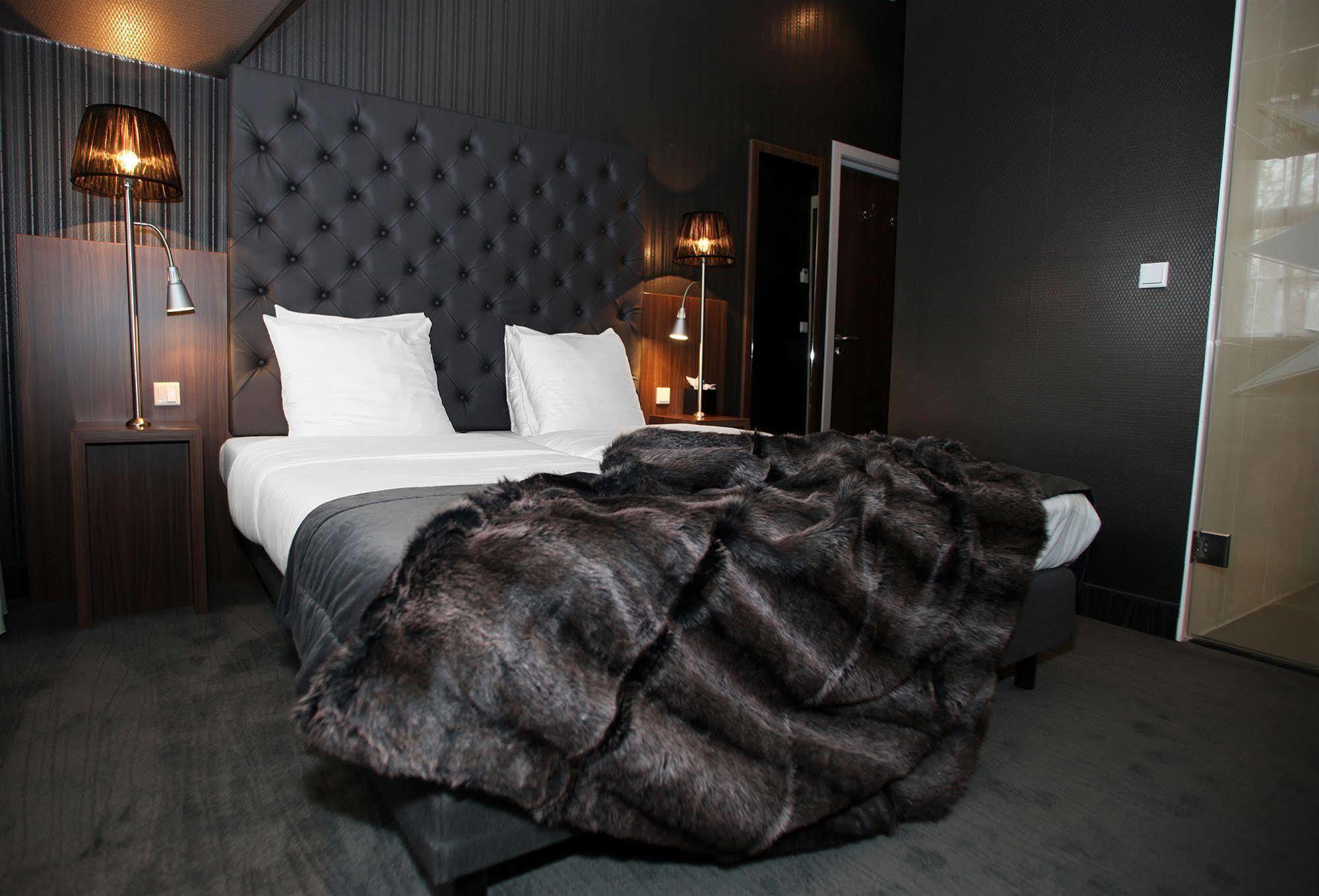 Hotel บลูเมนดาล ภายนอก รูปภาพ